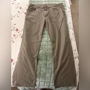 Magellan Outdoors Men's Khaki Pants Size 38 x 32